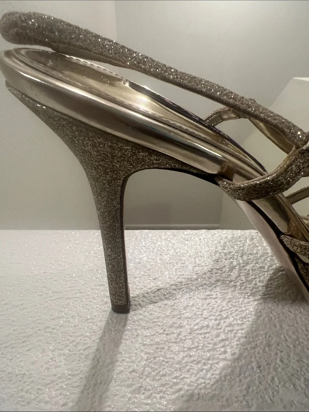 Nina elegant gold
